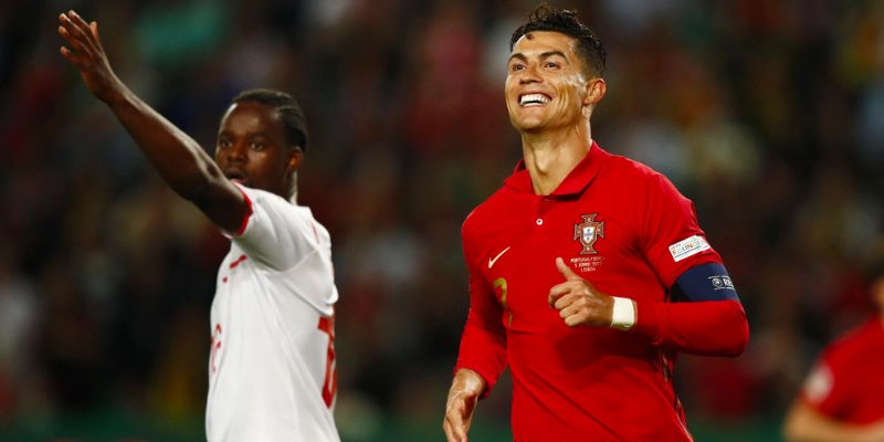 Ronaldo với thành tích ghi bàn ấn tượng cho ĐTQG